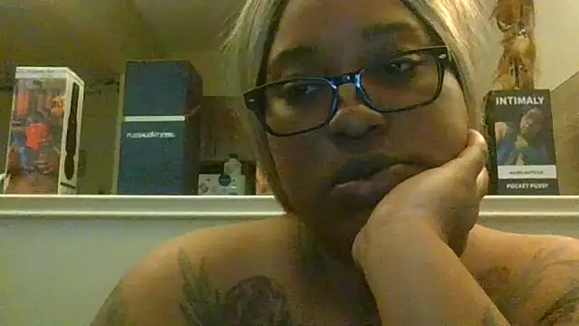 Snapshot of ShaBrimDaPornstar chatting on December 2025 08:39:02 PM ShaBrimDaPornstar online show from December 2025 08:39:02 PM