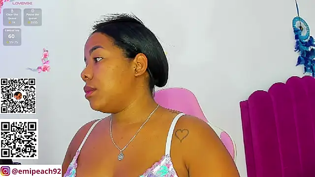Snapshot of samanthaabloom chatting on June 2026 12:26:02 AM samanthaabloom online show from June 2026 12:26:02 AM