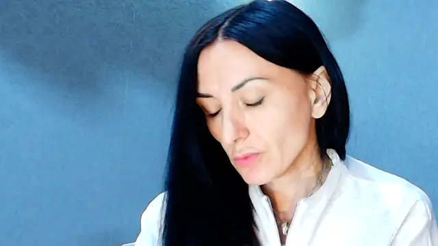 Snapshot of Siaconna chatting on May 2026 07:38:02 AM Siaconna online show from May 2026 07:38:02 AM