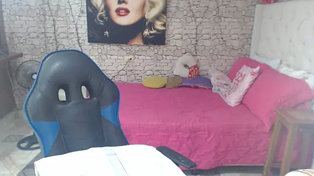 AlissonTyler4u online show from July 2026 04:18:01 AM
