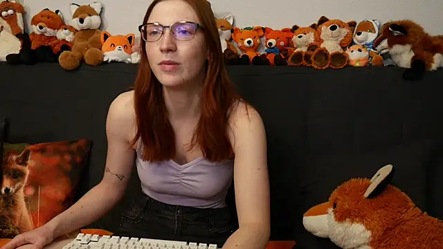 FinaFoxy online show from July 2026 07:53:02 PM