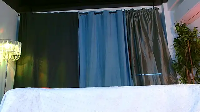 DanieleAida online show from March 2025 10:14:02 AM