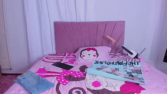 Snapshot of CinthiaCollins chatting on January 2026 08:36:01 PM CinthiaCollins online show from January 2026 08:36:01 PM