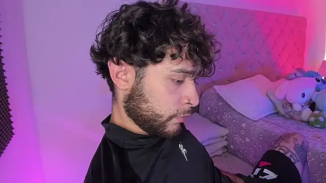 AbbyAndChris2 online show from April 2026 05:50:02 PM