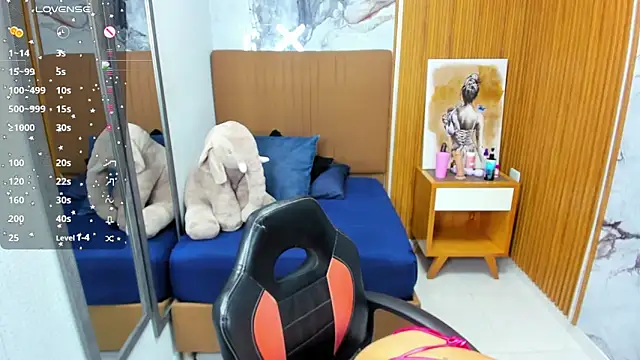 LORENADAVIES online show from March 2026 12:38:02 PM