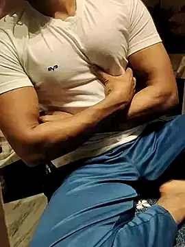 xxxhugedick0001 online show from March 2025 06:33:01 PM