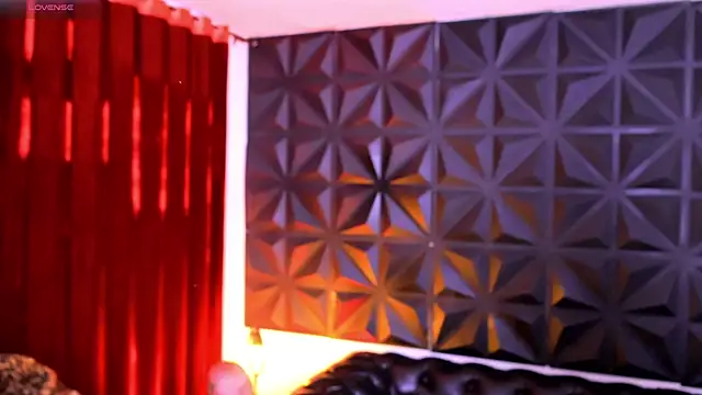 Misselektra   online show from December 2024 03:47:02 AM