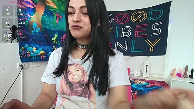 LovelyAzucena online show from March 2026 02:13:01 PM