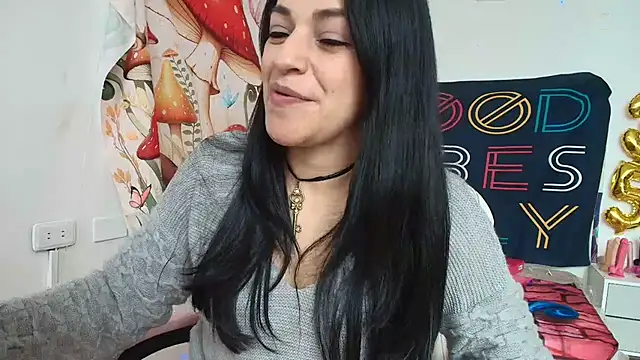 Snapshot of LovelyAzucena chatting on May 2026 03:07:01 PM LovelyAzucena online show from May 2026 03:07:01 PM