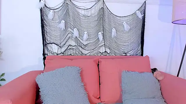 alanismorgan online show from October 2025 08:57:01 PM