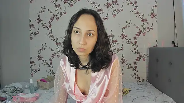 Alisagold90 online show from February 2025 01:27:01 PM