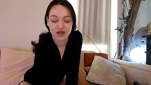 Snapshot of Lilie_romeo chatting on May 2026 10:36:01 AM Lilie romeo online show from May 2026 10:36:01 AM