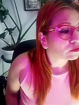 Snapshot of Victoria_Caruso chatting on March 2025 08:40:02 PM Victoria Caruso online show from March 2025 08:40:02 PM