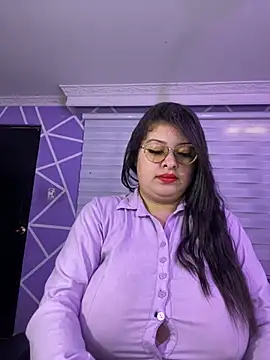 MiiaaJoness online show from February 2026 02:57:02 PM