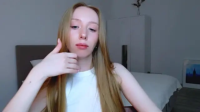 Snapshot of Luna_insniity chatting on February 2025 10:00:01 PM Luna insniity online show from February 2025 10:00:01 PM