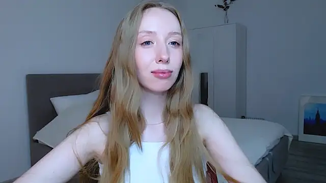 Snapshot of Luna_insniity chatting on February 2025 10:30:01 PM Luna insniity online show from February 2025 10:30:01 PM