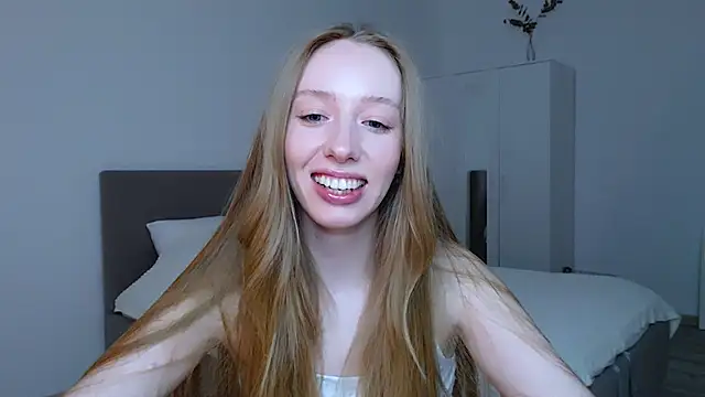 Snapshot of Luna_insniity chatting on March 2025 11:33:01 PM Luna insniity online show from March 2025 11:33:01 PM