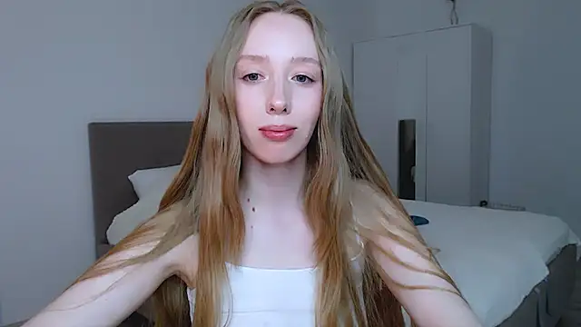 Snapshot of Luna_insniity chatting on March 2025 09:56:02 PM Luna insniity online show from March 2025 09:56:02 PM