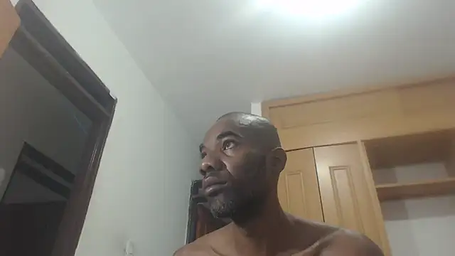 xDonVictor online show from January 2025 11:21:02 AM