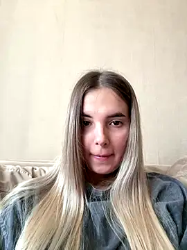 Donna Evans online show from October 2025 04:04:01 AM