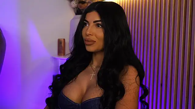 Snapshot of KimyBroox chatting on March 2025 11:04:02 PM KimyBroox online show from March 2025 11:04:02 PM