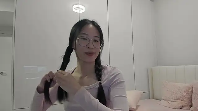 Snapshot of secretgirlfriendxo chatting on December 2025 02:17:01 AM secretgirlfriendxo online show from December 2025 02:17:01 AM