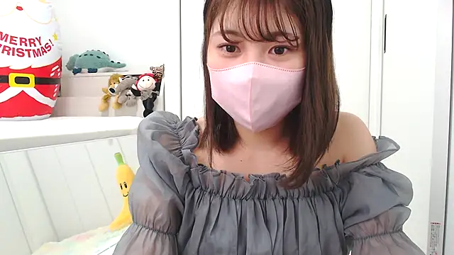 Snapshot of SUZU_ chatting on December 2024 12:08:02 PM SUZU online show from December 2024 12:08:02 PM