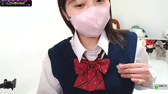 Snapshot of SUZU_ chatting on February 2025 03:08:01 PM SUZU online show from February 2025 03:08:01 PM