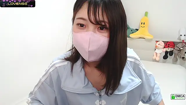 Snapshot of SUZU_ chatting on February 2025 04:09:02 AM SUZU online show from February 2025 04:09:02 AM
