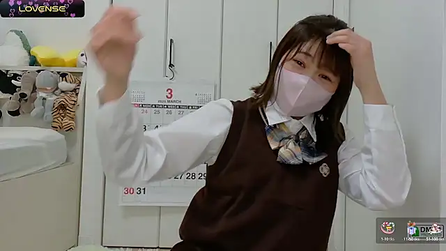 Snapshot of SUZU_ chatting on March 2025 04:08:02 AM SUZU online show from March 2025 04:08:02 AM