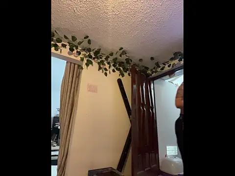 azahar  ziiz online show from January 2026 05:26:02 PM