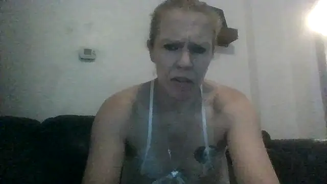 lisamatty4601 online show from October 2025 11:36:01 PM
