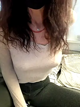 Snapshot of Silvia_Zeno chatting on October 2025 05:32:02 AM Silvia Zeno online show from October 2025 05:32:02 AM
