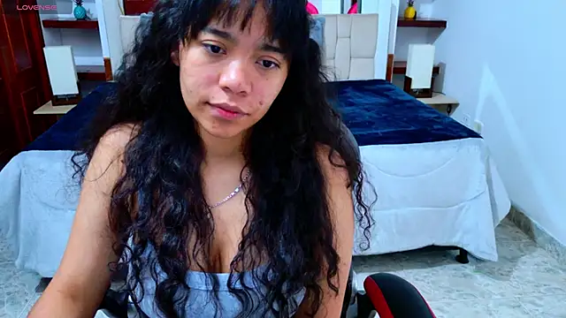 laureentt  online show from October 2025 03:03:02 AM