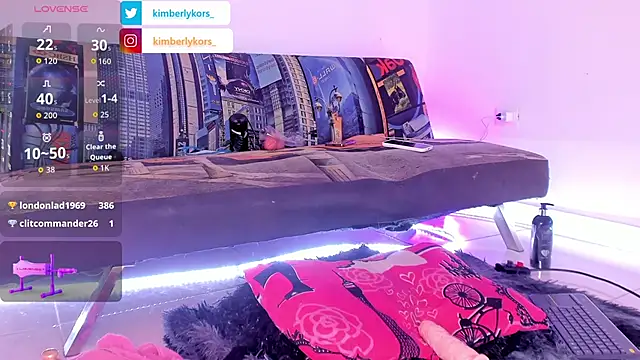 Kimberlykors online show from September 2025 11:01:01 AM