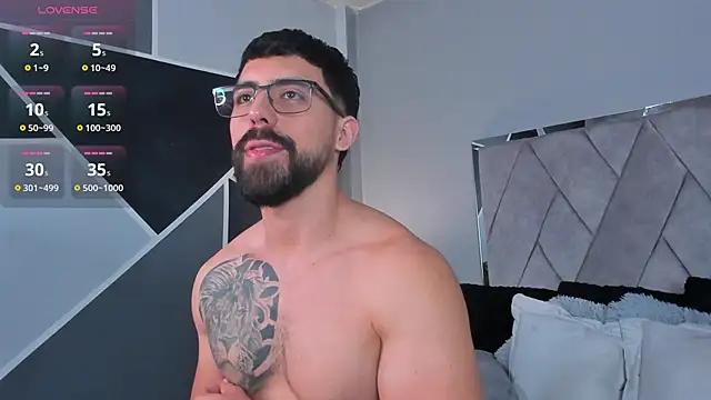 Markbrown online show from December 2024 11:01:01 PM