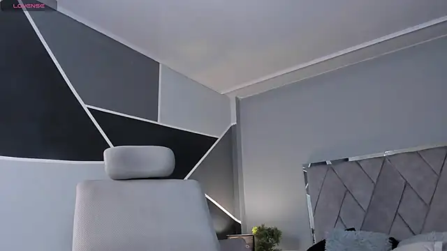 Markbrown online show from December 2024 01:47:01 PM