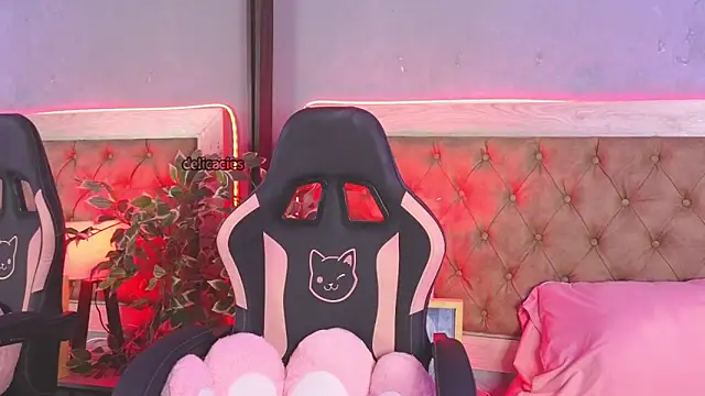  Linoshka 1 online show from March 2025 08:51:02 PM