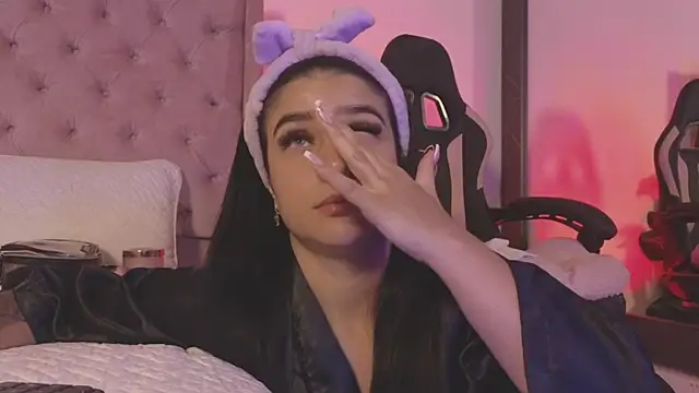  Linoshka 1 online show from April 2026 08:23:01 PM