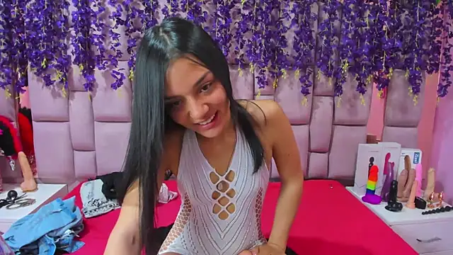 Snapshot of Bich_Anal_ chatting on December 2024 04:28:01 PM Bich Anal online show from December 2024 04:28:01 PM