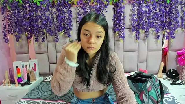 Snapshot of Bich_Anal_ chatting on January 2025 01:24:01 PM Bich Anal online show from January 2025 01:24:01 PM