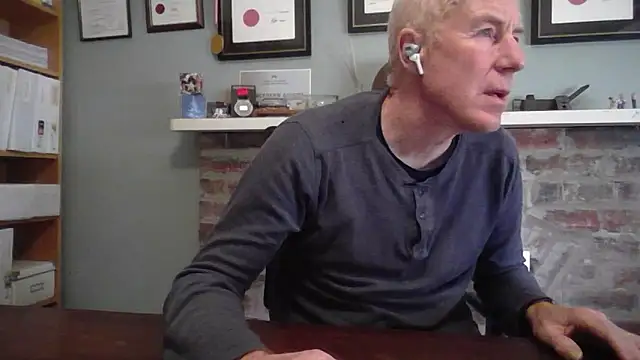 jiggy77777 online show from December 2024 10:58:01 PM