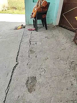 COUPLLE VILLAGE online show from April 2026 03:23:02 AM