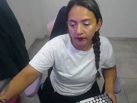 daleska ayala 1 online show from November 2025 09:28:01 PM