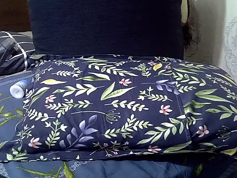 ivonito122 online show from November 2025 06:44:02 PM