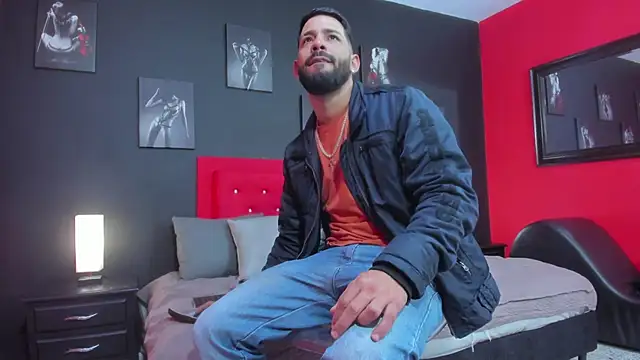 Thiagogomez online show from October 2025 12:50:02 PM