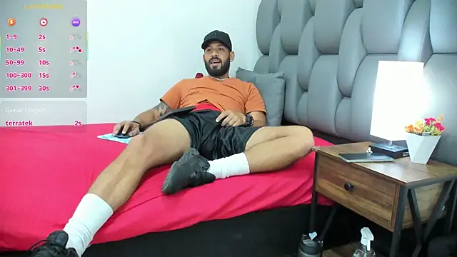 Thiagogomez online show from February 2026 07:24:02 PM