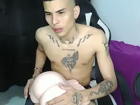 hot king20 online show from March 2025 05:42:01 AM