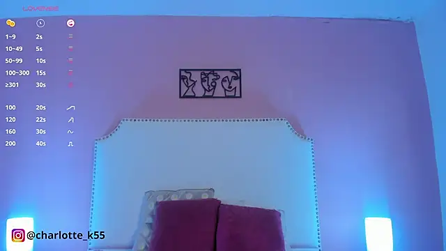 Snapshot of charlotte_kisss chatting on January 2025 08:01:01 PM charlotte kisss online show from January 2025 08:01:01 PM