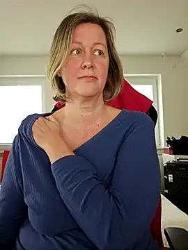 MarleneBloem online show from March 2025 04:24:02 PM